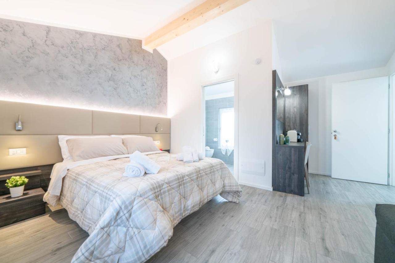 B&B Infinito Castelnuovo Rangone Bagian luar foto